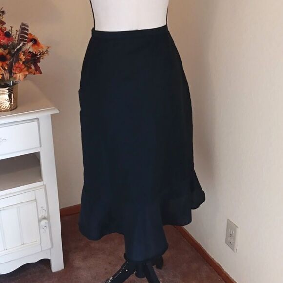 Banana Republic Black Ruffled Skirt - Picture 4 of 9